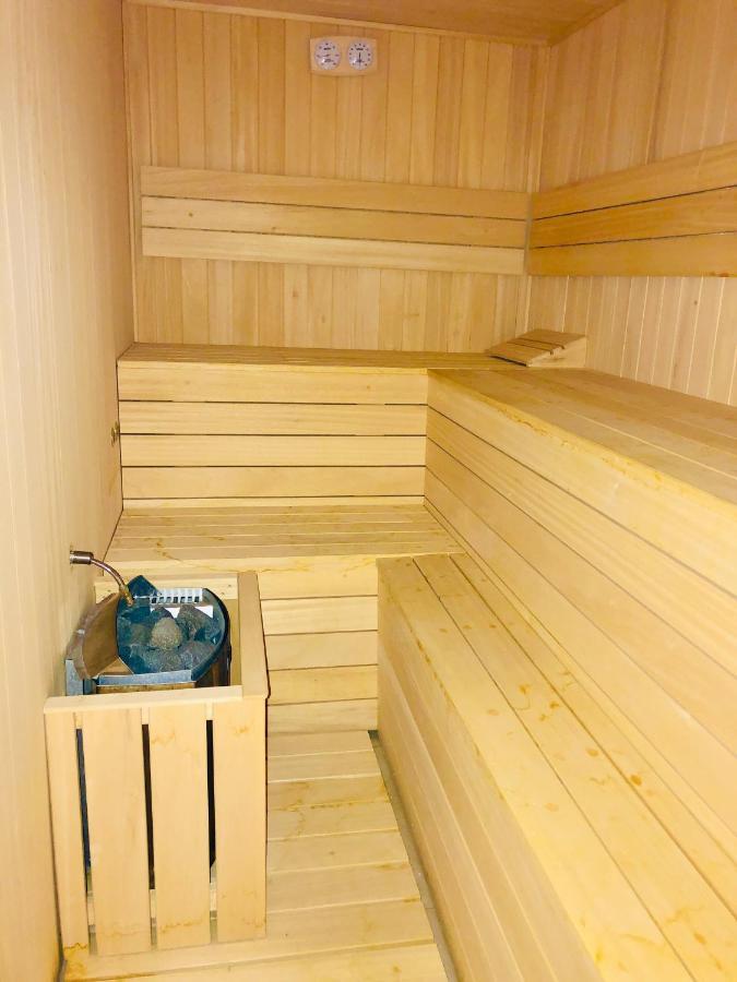 Luxury 3 Bedroom Apartment 300M From The Beach フエンヒロラ エクステリア 写真